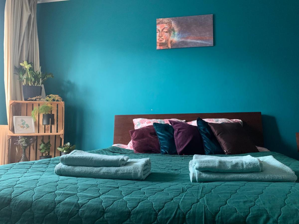 Uroczy Apartament W Centrum Miasta Szczecin Exteriör bild